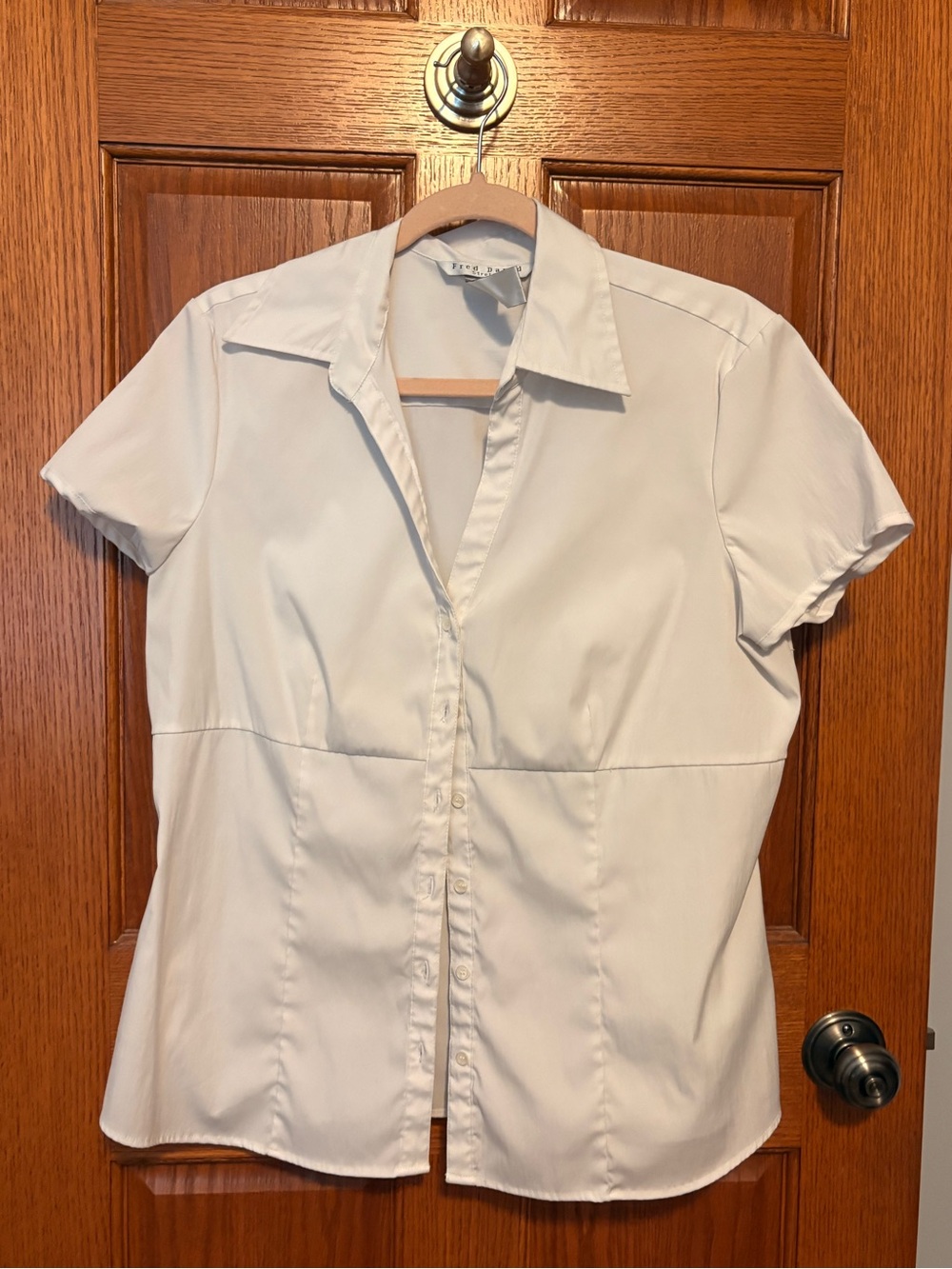 Fred David Short-Sleeve White Button-Up Blouse